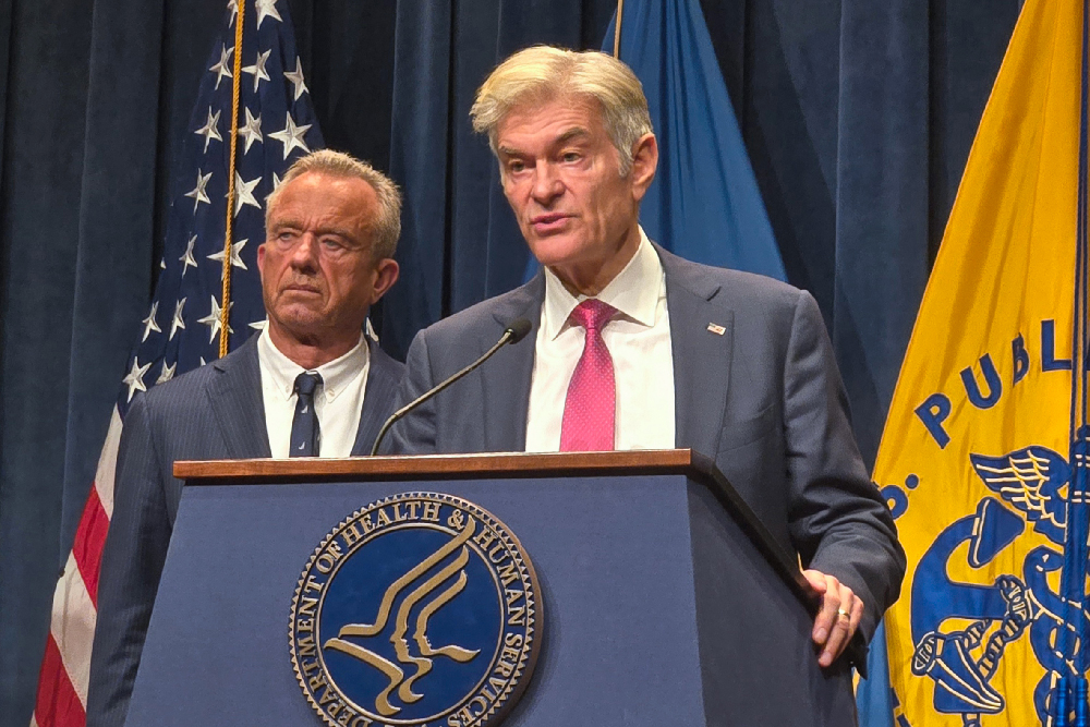[⚠️ Suspicious Content] Health and Human Services Secretary Robert F. Kennedy Jr. (left) and Centers for Medicare & Medicaid Services Administrator Mehmet Oz announced Monday the Trump administration has struck a deal with dozens of health insurers to improve and facilitate prior authorization, a process often used to deny health claims that has plagued patients and doctors for decades because it delays or restricts care. The plan — reached nearly seven months after the killing of UnitedHealthcare’s CEO — has limited details.
